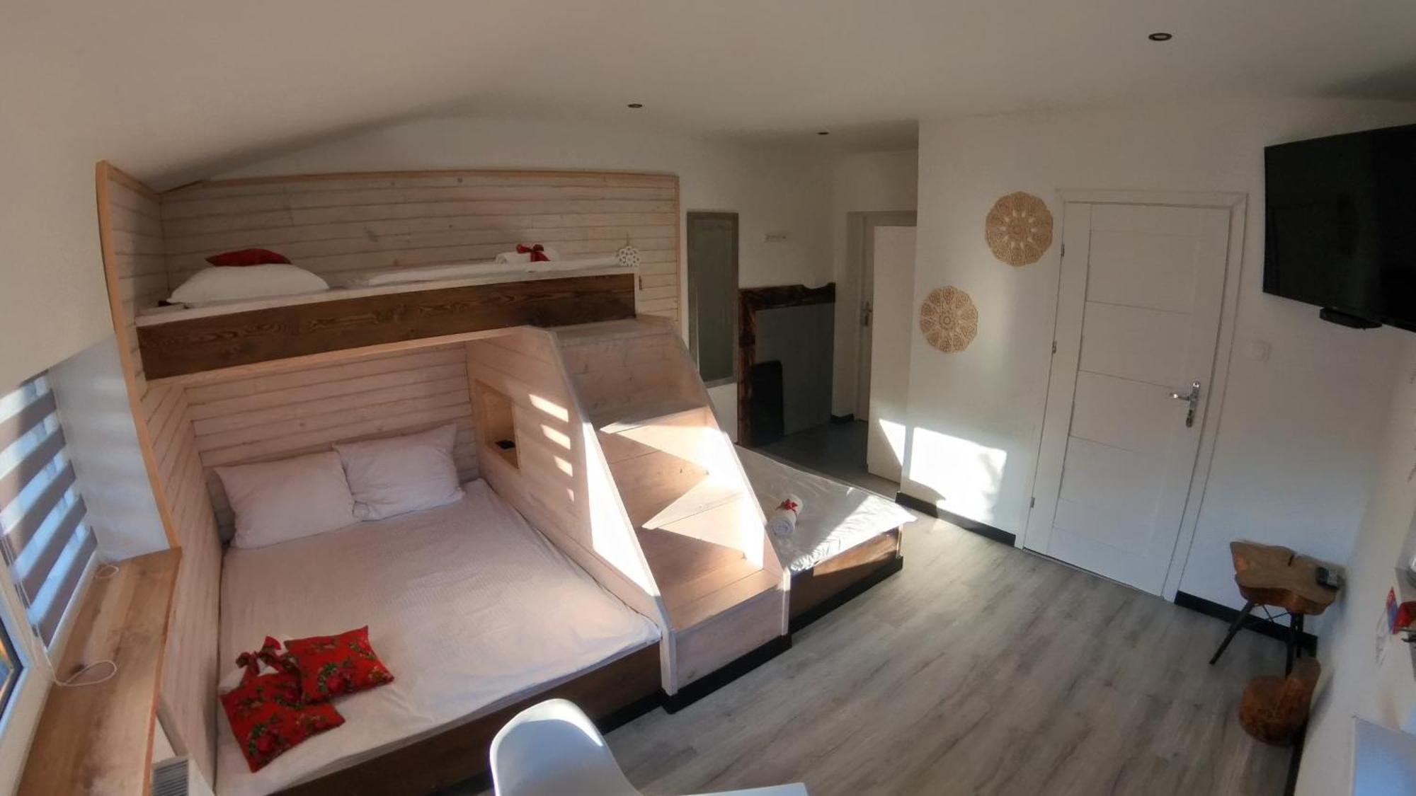 Beskidzka Guest House Щирк Екстер'єр фото